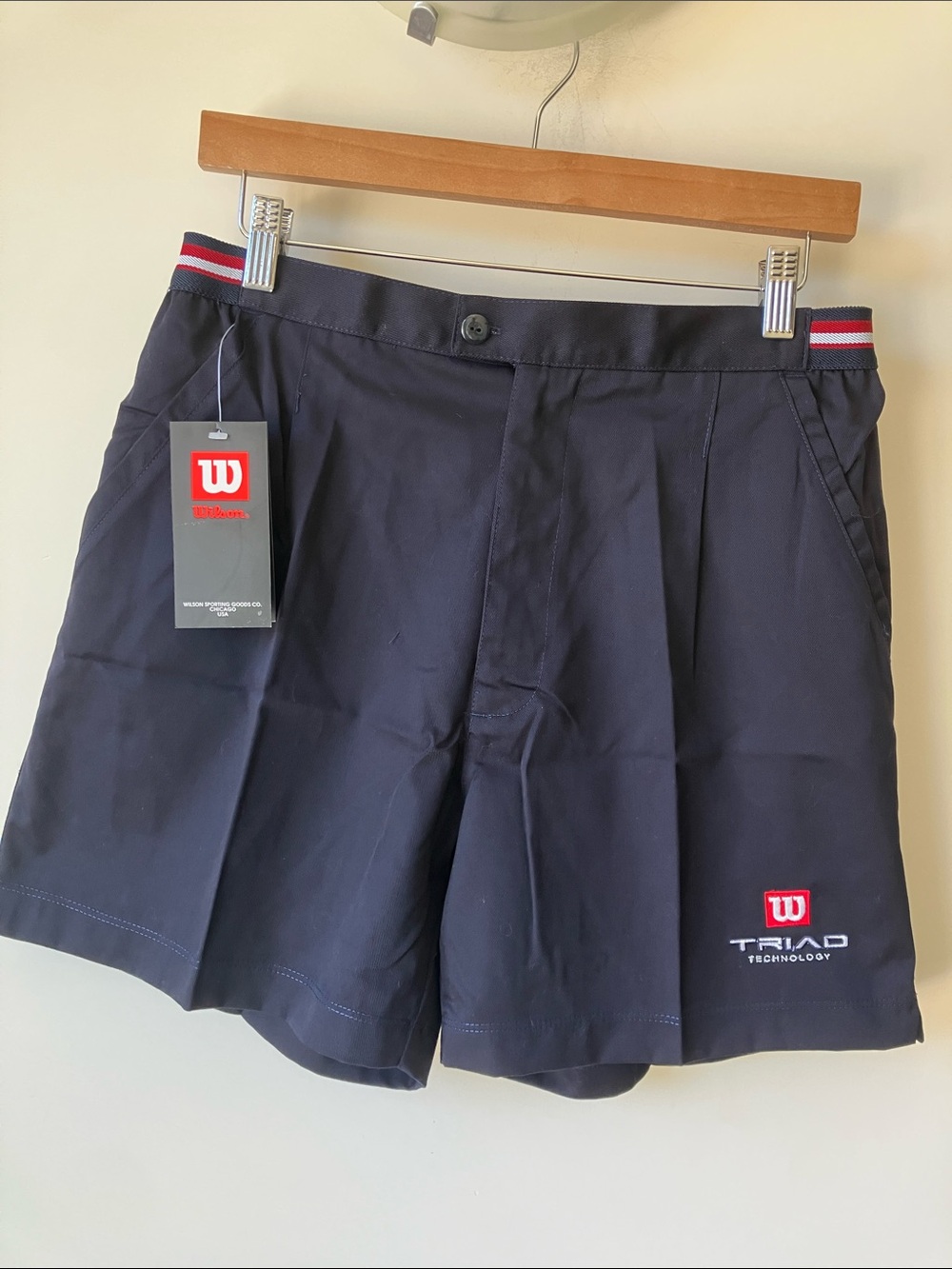 WILSON Men’s Navy Tennis Shorts w/ Red Logo + Striped Waistband Size 34 NWT